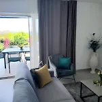 ヴィラ Luxury Sentada Vinišće