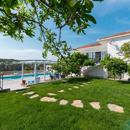 Villa Luxury Sentada *