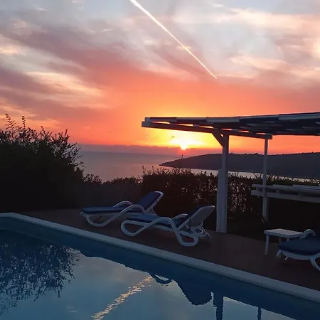 Luxury Sentada Villa Vinisce
