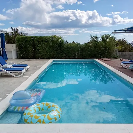 Willa Luxury Sentada *